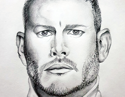 Portrait - Tom Hopper / Luther Hargreeves