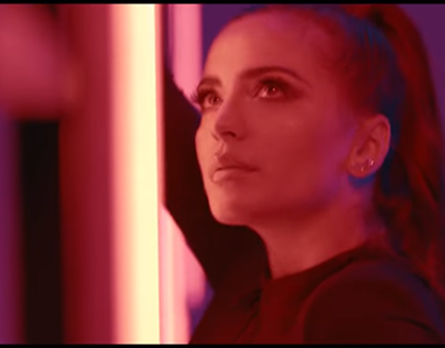 Music video Milica Pavlović "Ne sećam se"