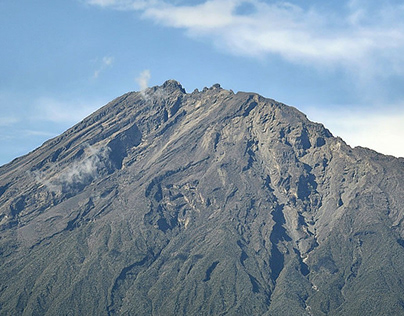 Budget Mount Meru Trekking Tours