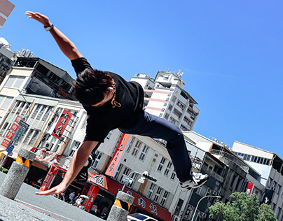 Flying in the streets of Taiwan