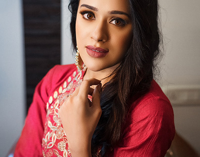 Actress Raahei