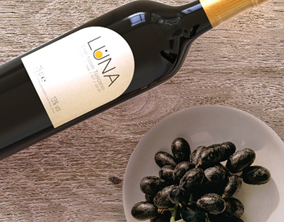 LUNA | redesign of a wine bottle