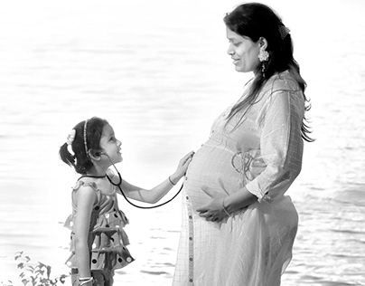 Best Maternity Photographer in Udaipur