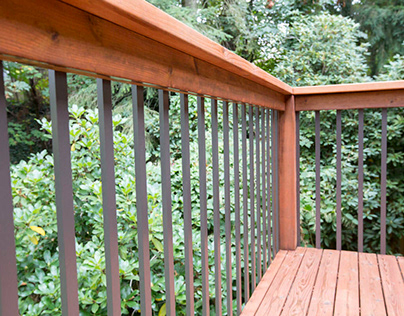 Four Signs You Should Replace Your Deck Railing