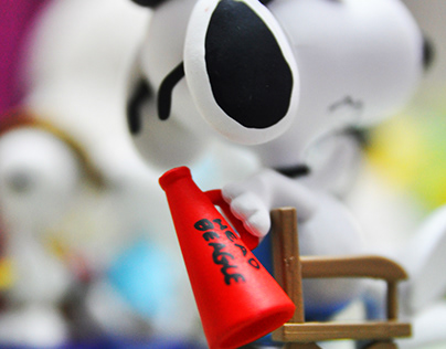Peanuts Snoopy Film Director Toy