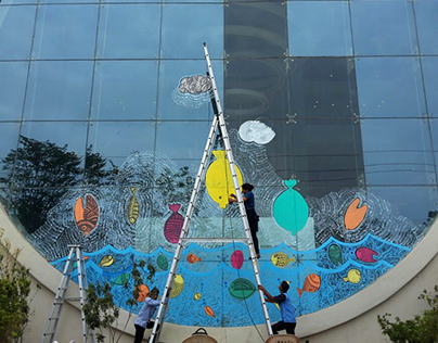 The massive glass painting
