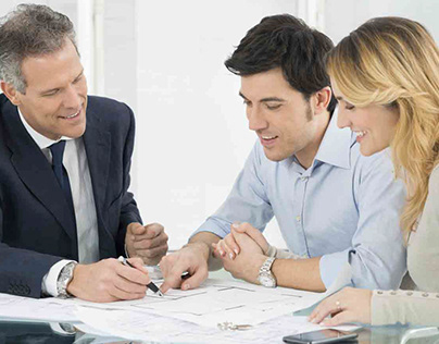 Things to Consider When Hiring a Financial Adviser