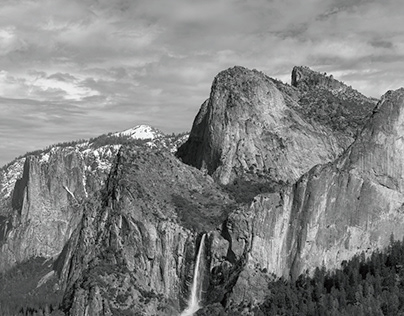 Yosemite in black and white