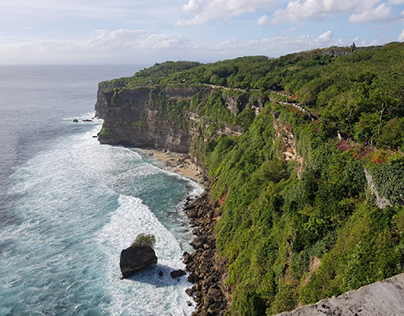Stunning view from the cliff at Pura Uluwatu, Bali