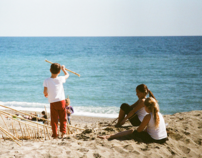 ANALOG INSTANTS | a day at the seaside
