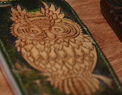 Handmade leather -  The Owl iphone 6plus case