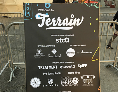 Terrain 10 Signage