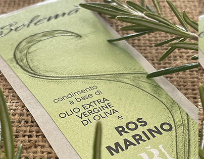 Aromatic EVOO Label. Russo Farm. Ginosa. Italy.