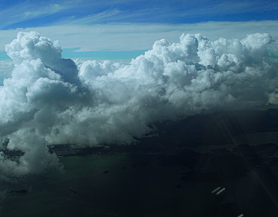 Nuvens e Aviões