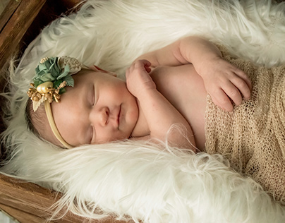 Leyla | Newborn Photoshoot | 1 Week Old