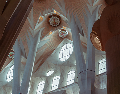 Sagrada Familia interior & details