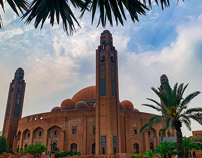 Grand Jamia Masjid.