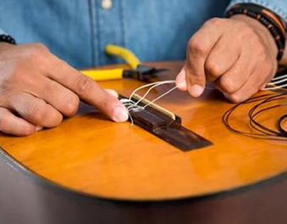 Clean Your Guitar Strings Nice and easy