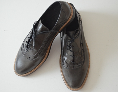 Leather oxfords for men