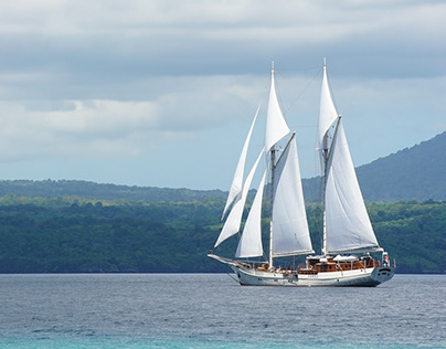 10 Must-See Islands on an Indonesia Liveaboard