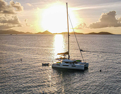 What is a luxury yacht charter?