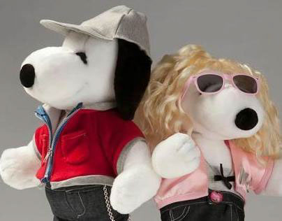 Snoopy&Belle in Fashion: 60 years of Peanuts