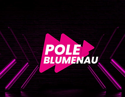 Social Media Pole Blumenau