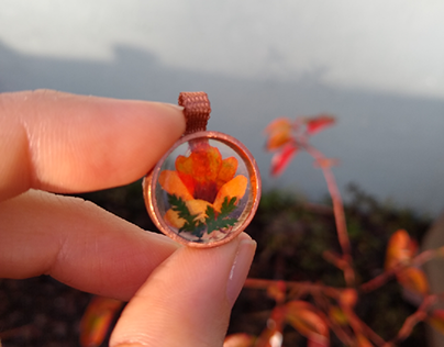 Flower Resin and Copper Pendant