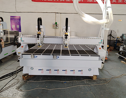CNC Wood Router with Two Spindles