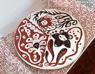 Ceramic decorated plate (Socarrat)