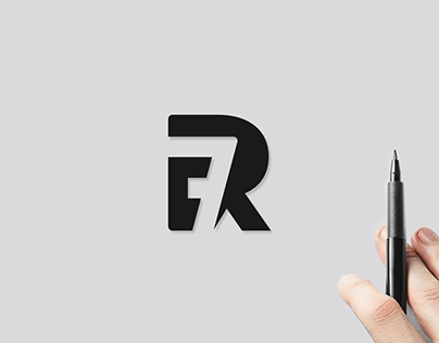 R7 logo