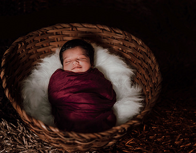 Yvette Heiser – Professional Photography of Infants