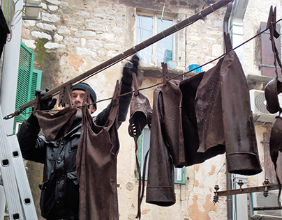 iron laundry