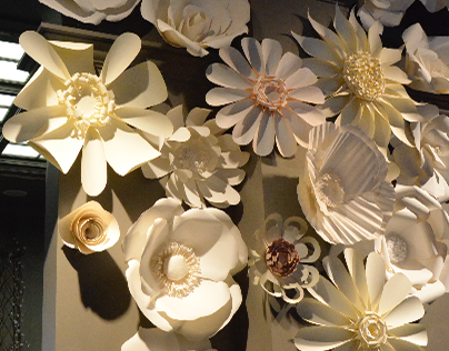 Wedding Decor: Paper Flowers