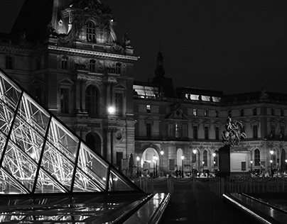 Photograph of the Louvre By Evan Kelso