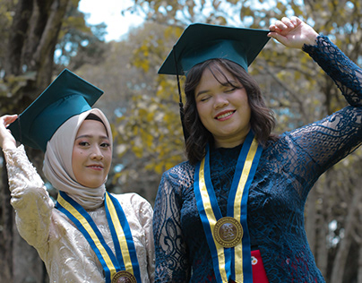 Graduation of Vrisly Putri & Aurrel Afranabila