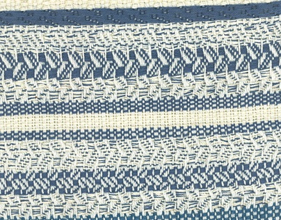 Hand loom weaving 
