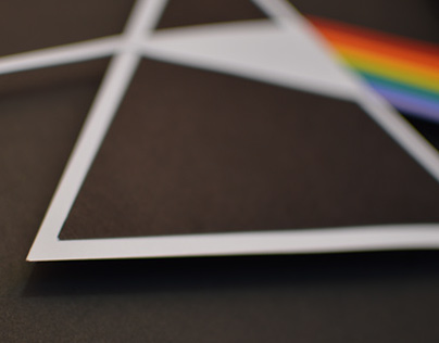 The dark side of the moon logo papercraft