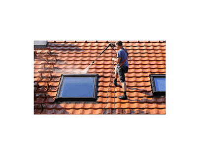 Project thumbnail - BENEFITS OF HIGH PRESSURE CLEANING YOUR ROOF TILES