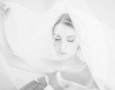 Project thumbnail - Cherished Memories: My Wedding Photography Collection