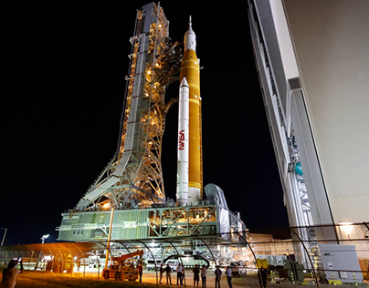 1st test flight Nasa’s moon rocket moved to launch pad