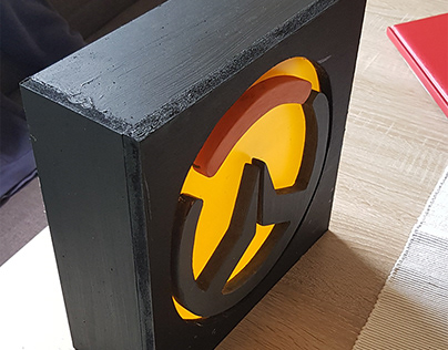 Overwatch wall lamp