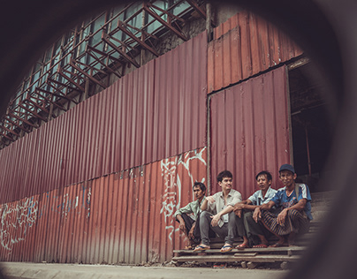 flow with Yangon basic class street lifestyle
