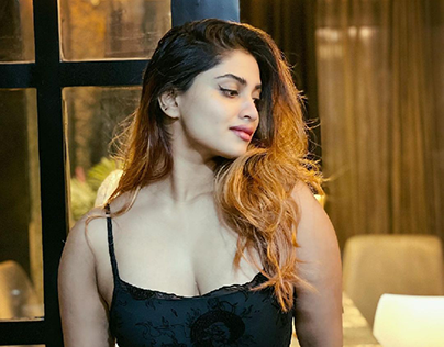 Shivani Narayanan Turns on the Heat in Black Outfit