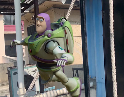 Buzz lightyear shows off acrobats (VFX 3d animation)