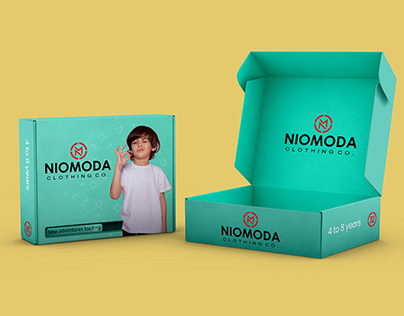 Neomoda Cloathing Packaging