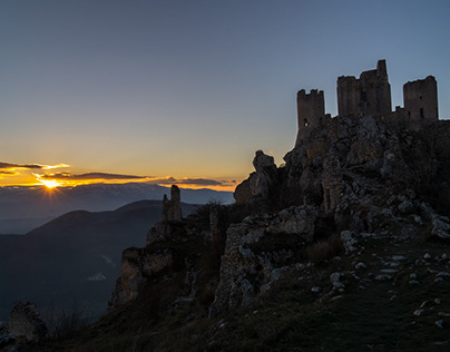 Chasing sunsets in Abruzzo