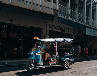 Tuktuk Life