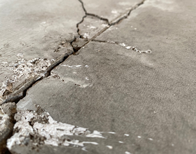 Concrete crack 2