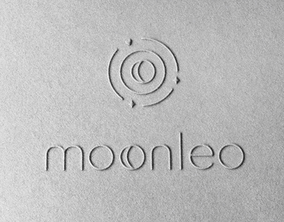 Logo for Moonleo - maternity articles&clothes
